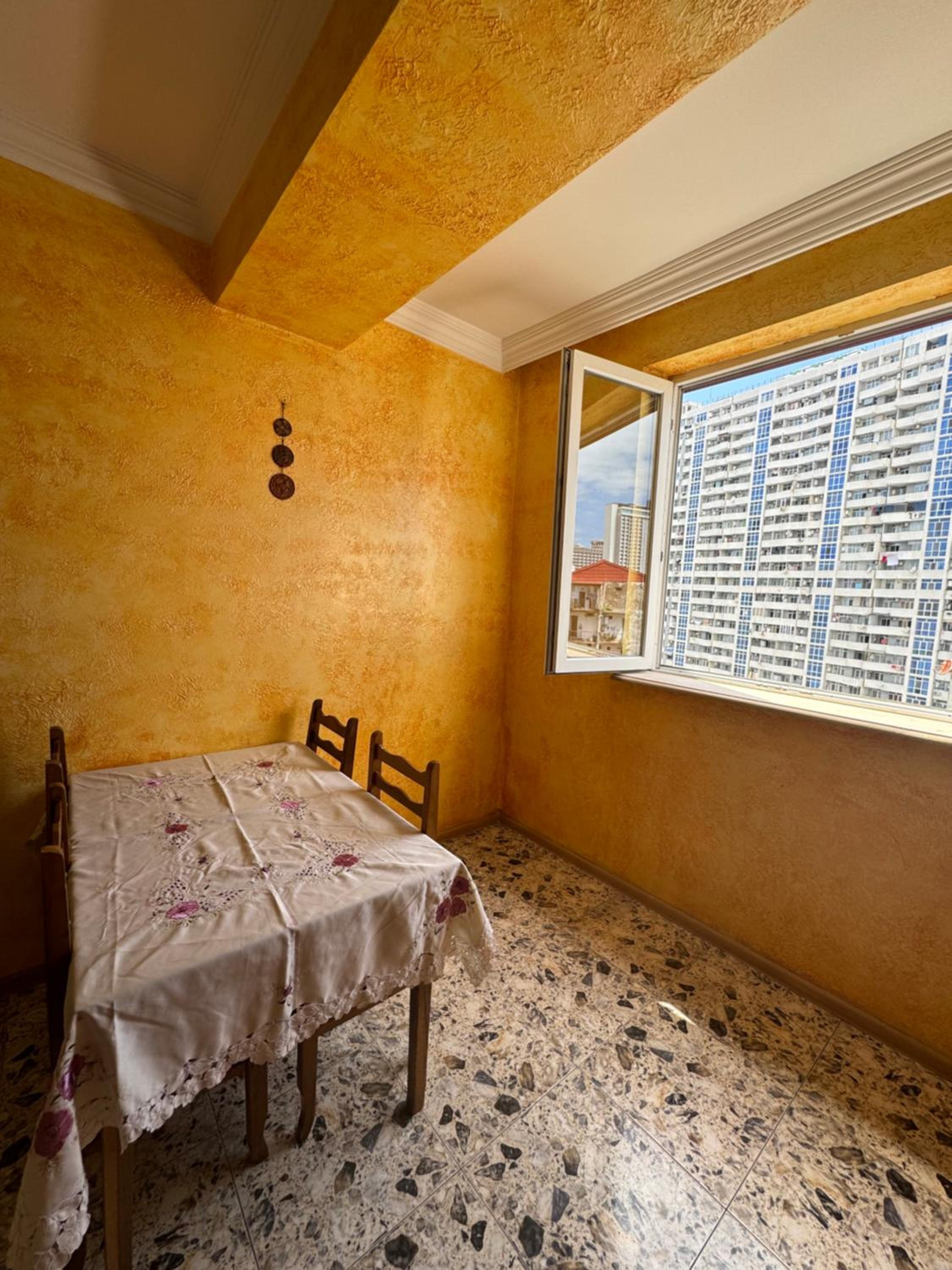 Anukas apartment