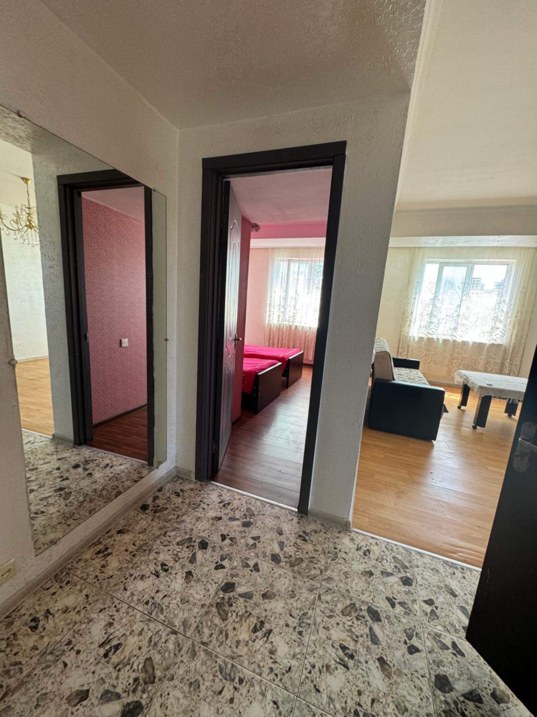 Anukas apartment