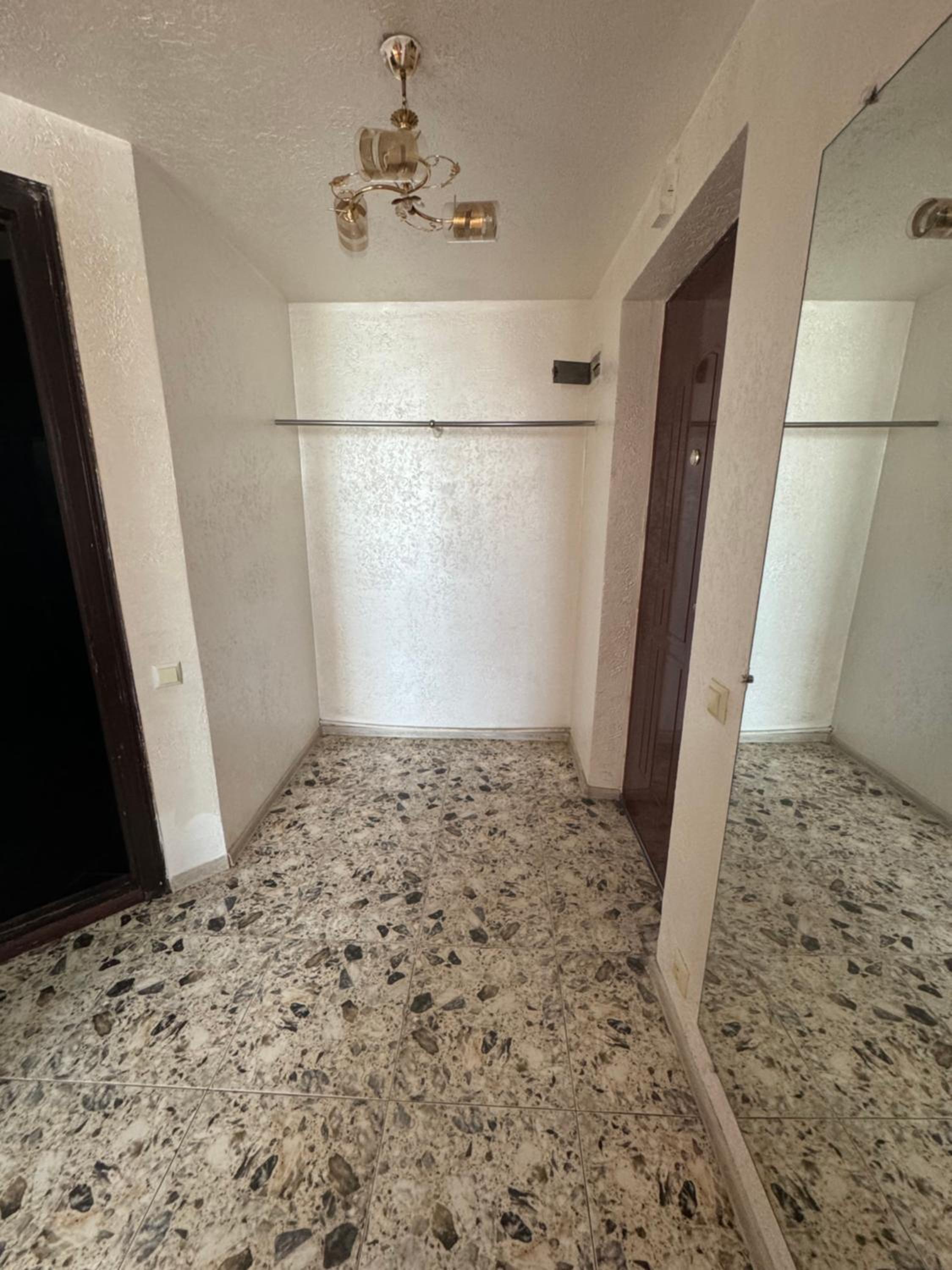 Anukas apartment