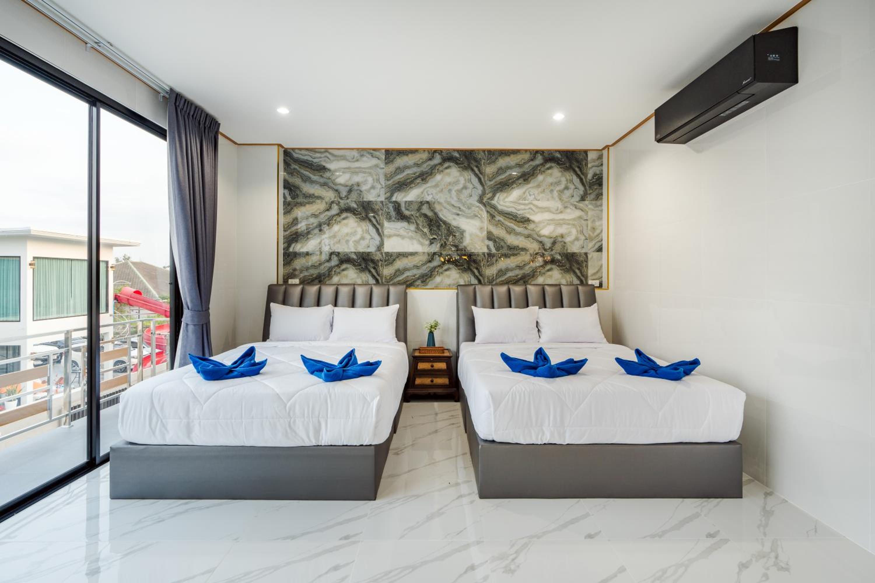 บ้านพัก Blue Club Pool Villa Hua Hin