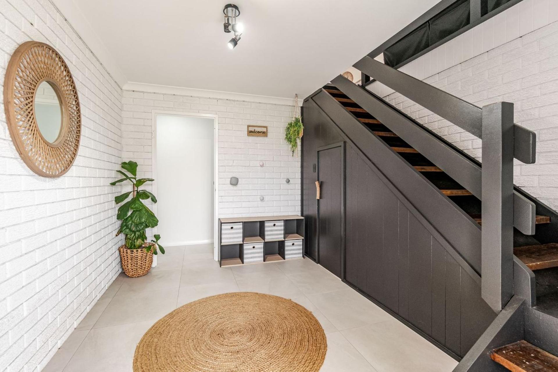 Sunset Waters - Waterfront with Pool - Holiday Yamba