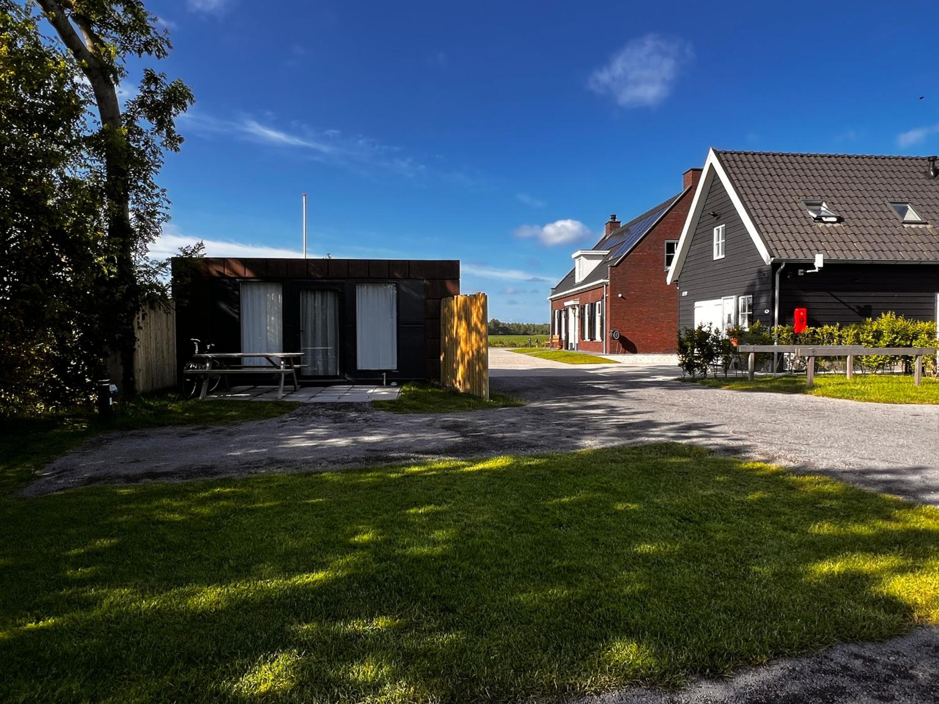 B&B Tiny House Bij Zee view 4