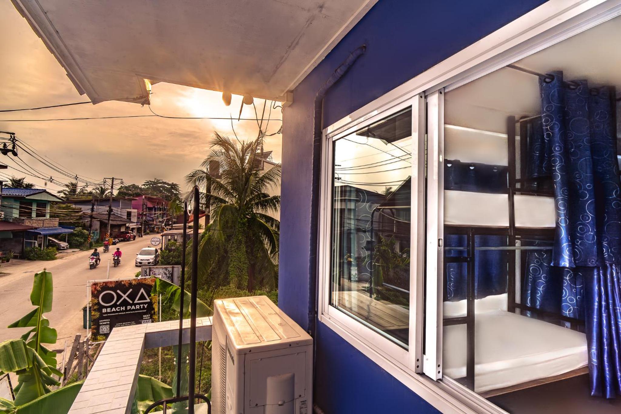 See Sea Backpackers House