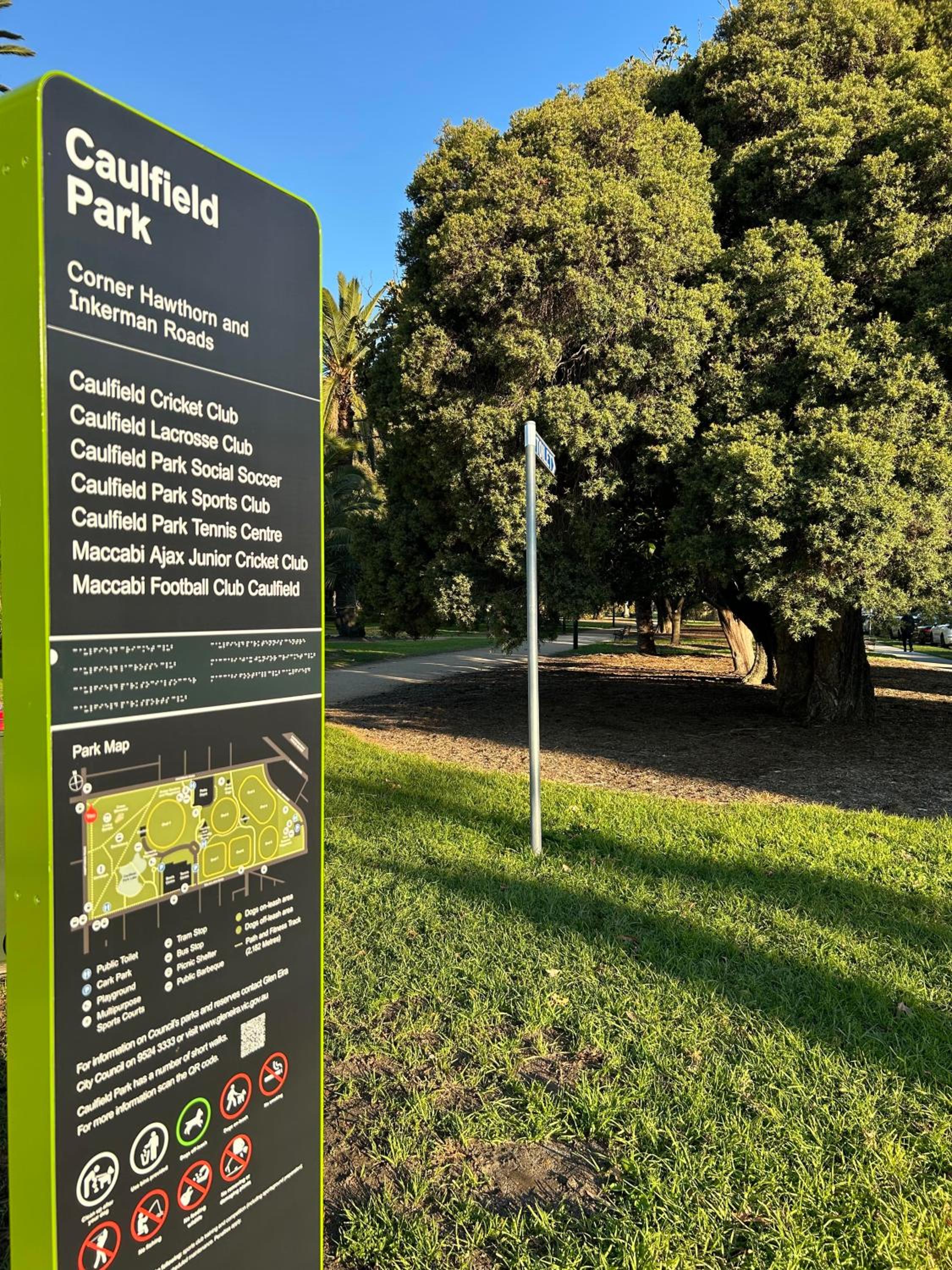 Elegant 2-Bedroom, 2-Bathroom Apartment at Caulfield Park with Balcony & Parking