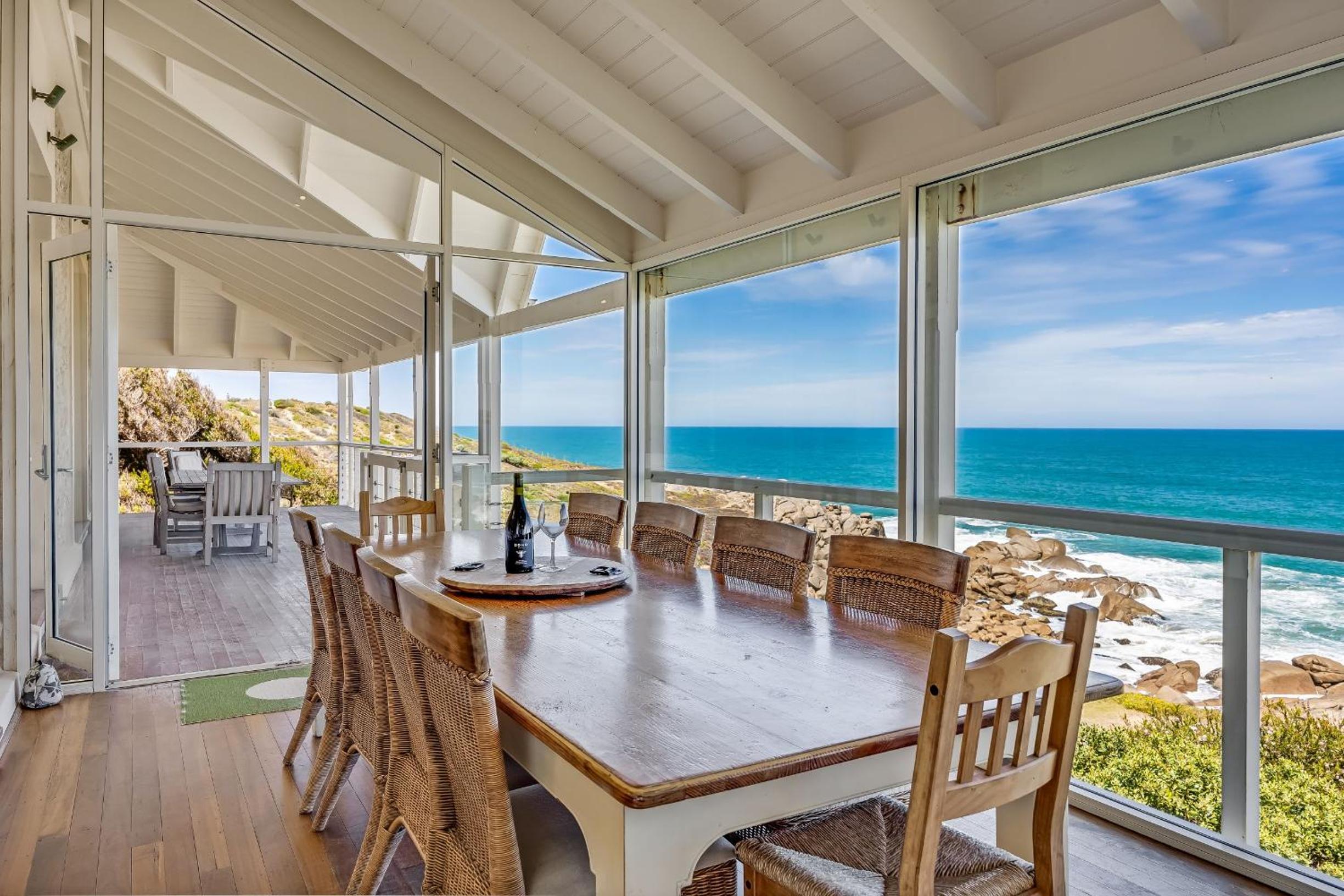 St Helens - Absolute Ocean Frontage - 1 The Strand Port Elliot- Linen Included