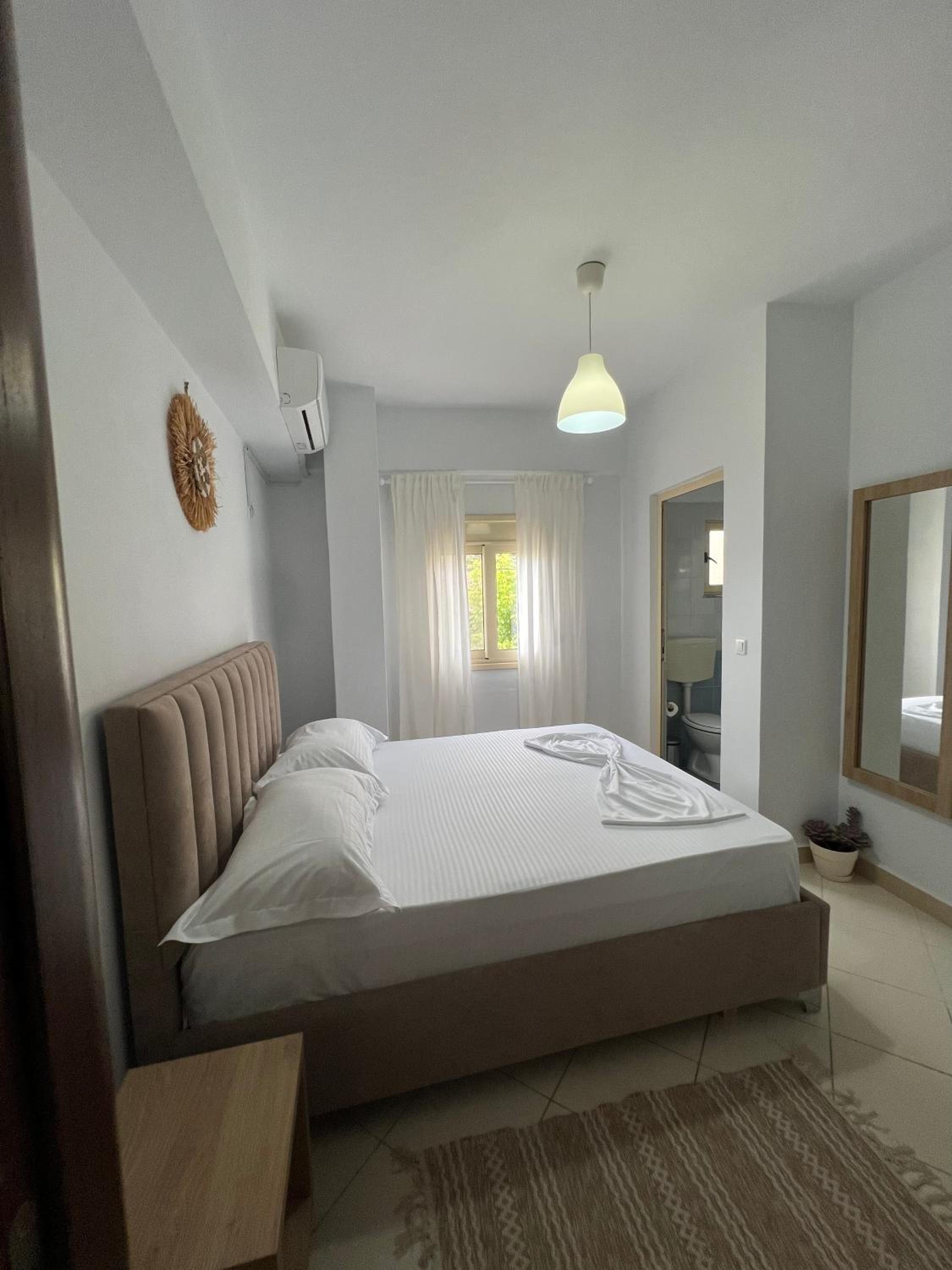 Helios Rooms