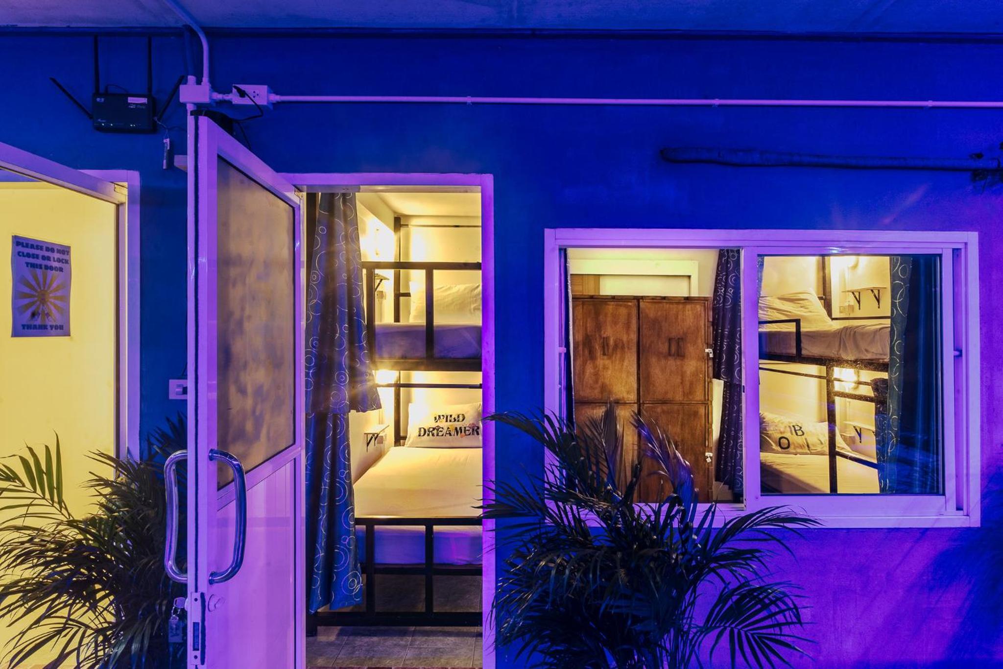 See Sea Backpackers House
