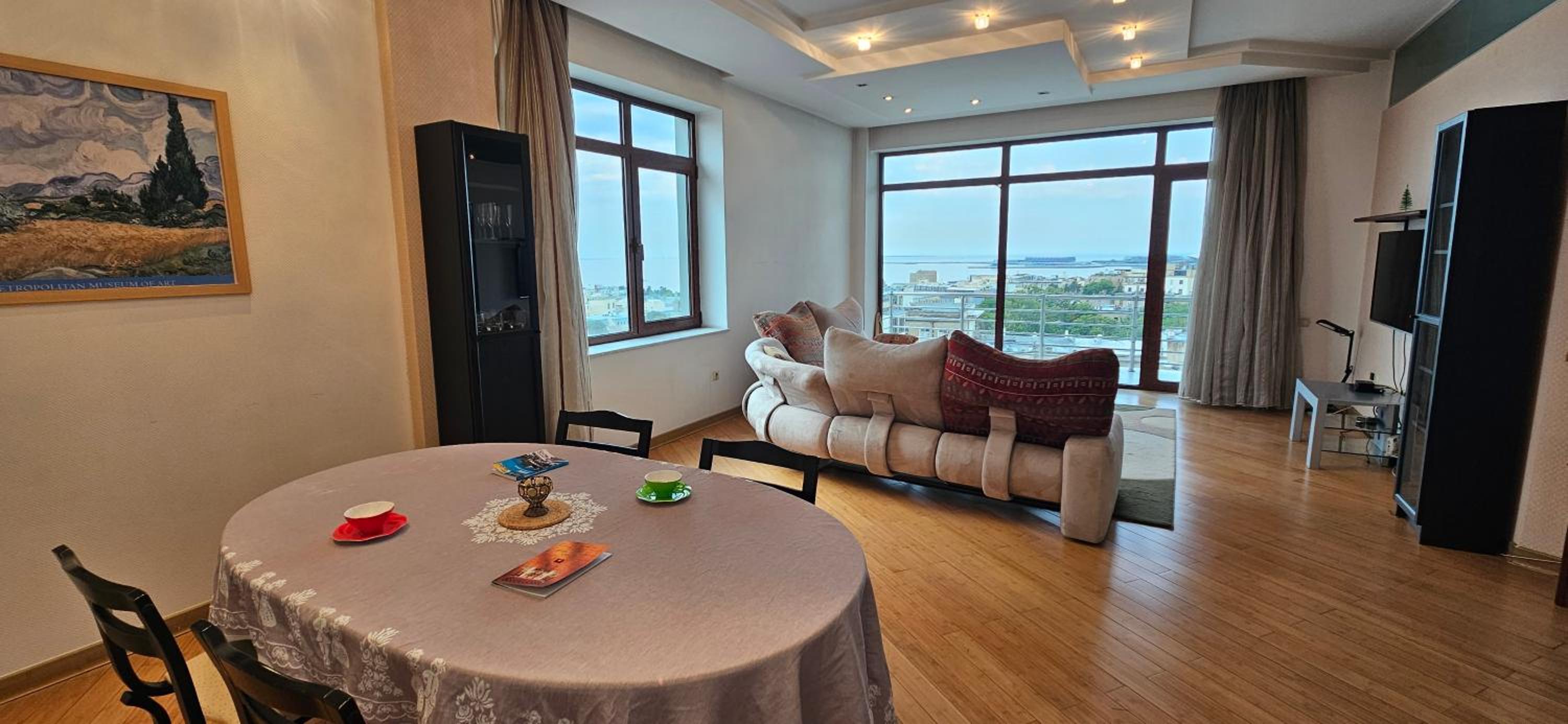 Apartment with sea view