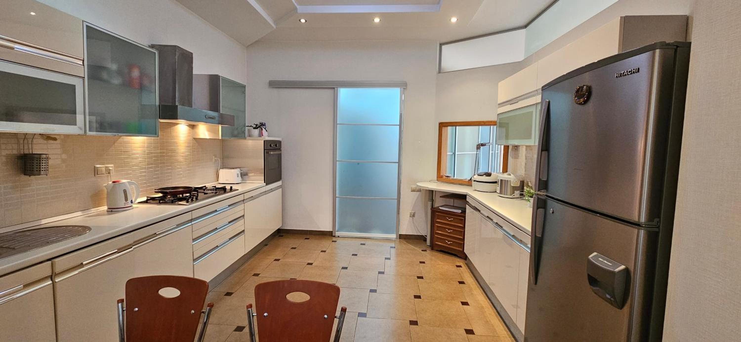 Apartment with sea view