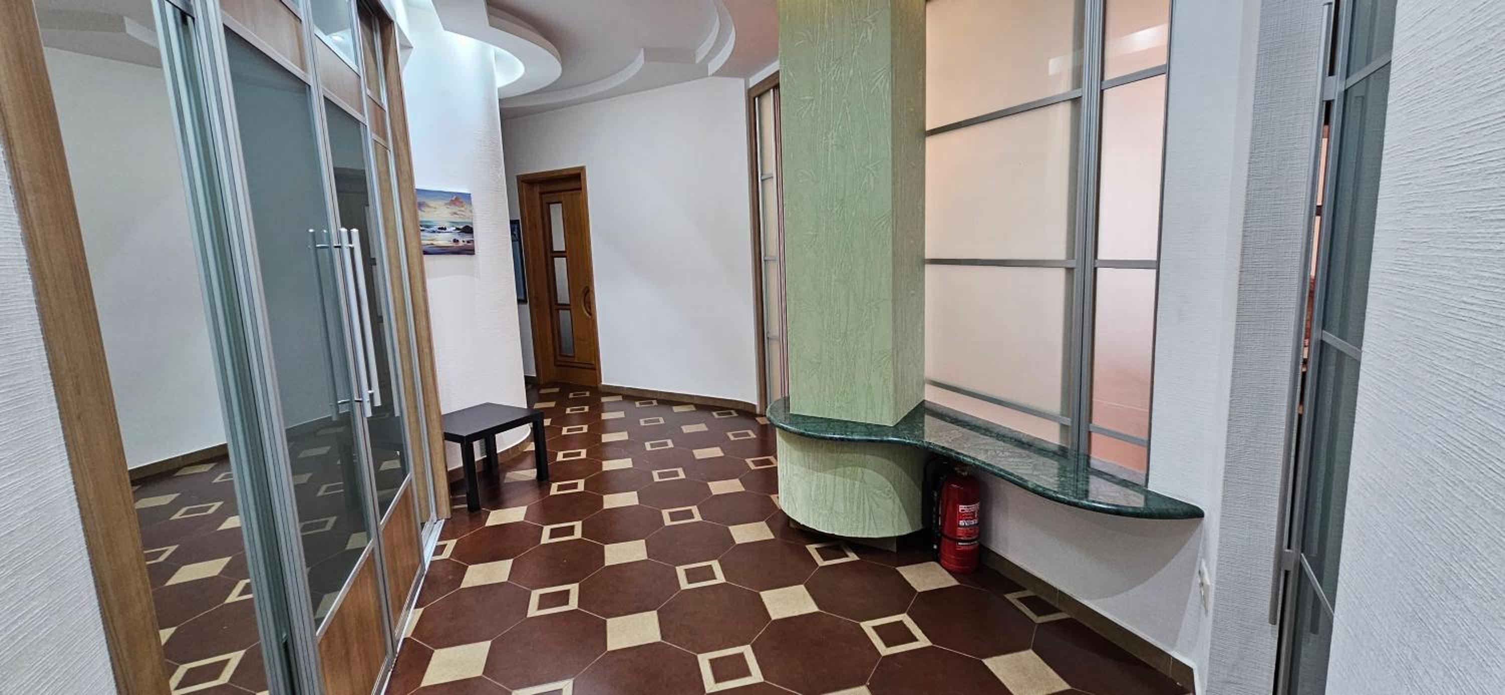 Apartment with sea view