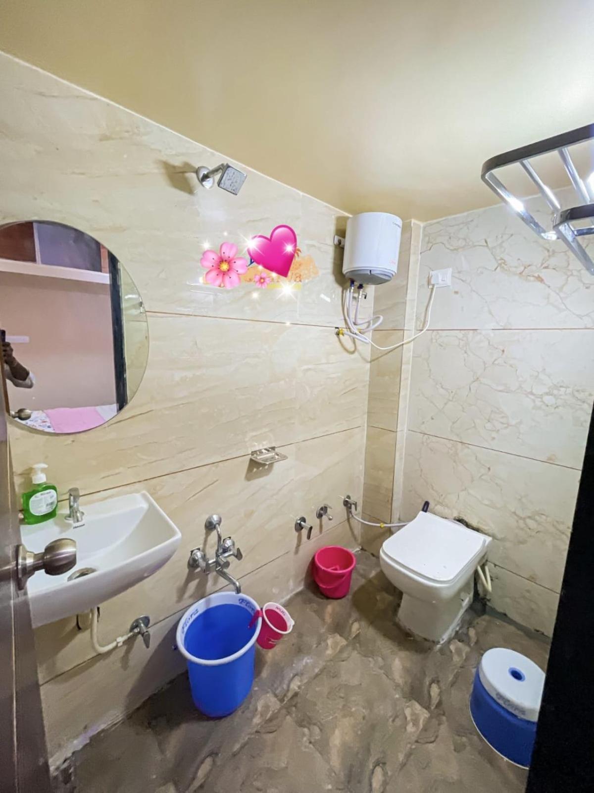 JAI SWAMiNARAYAN DELUX HOMESTAY
