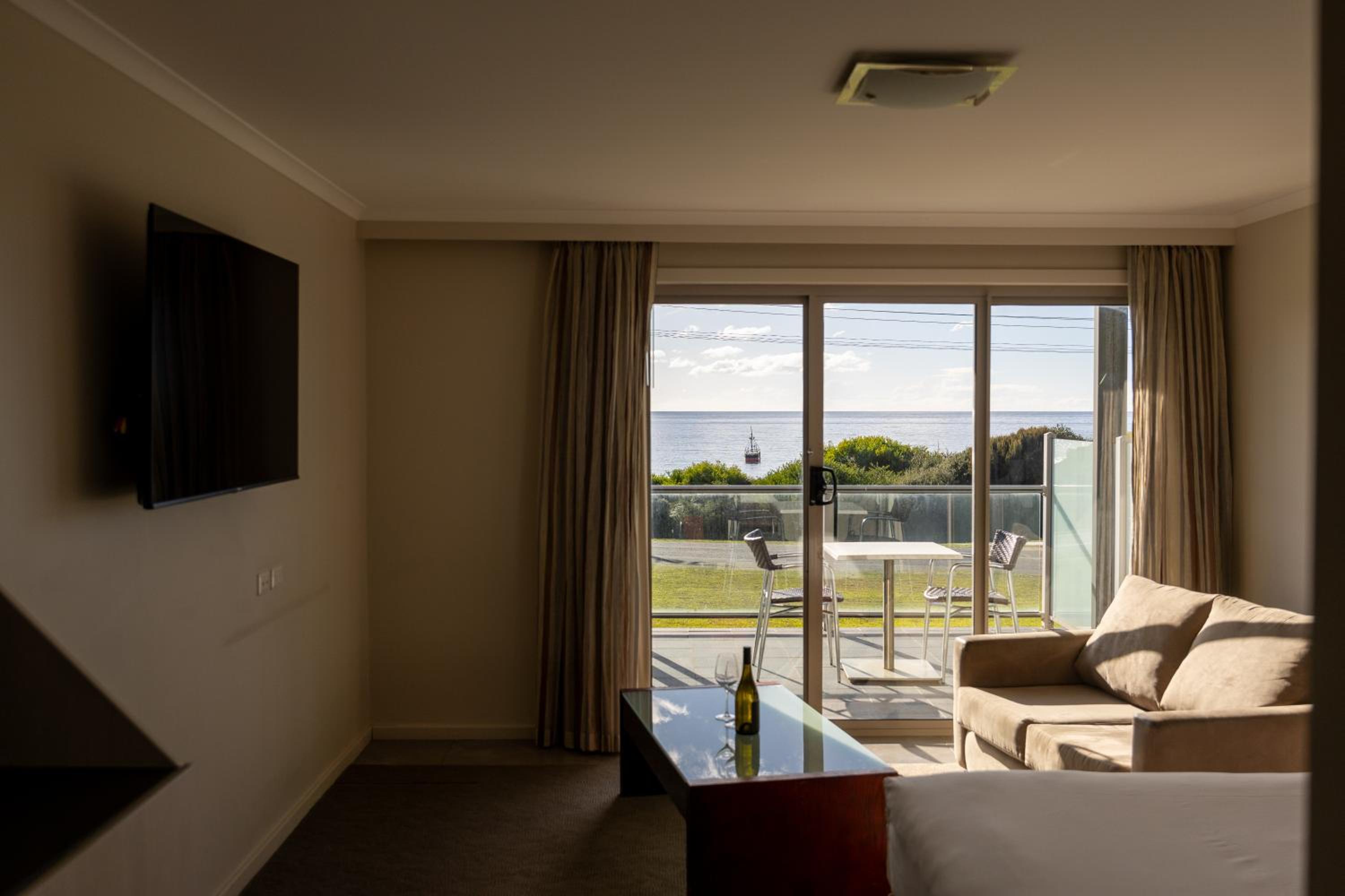 Beachfront Bicheno