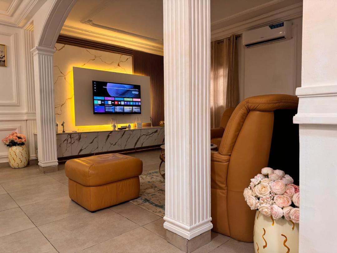 Four Seasons Residence