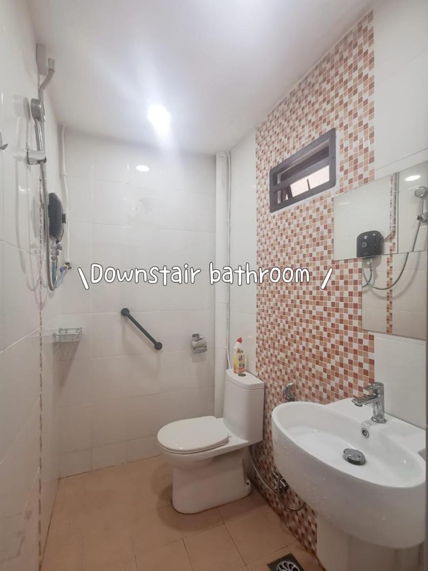 Near TC Beach Alor Akar 4R3B fully AC Town area photo 2