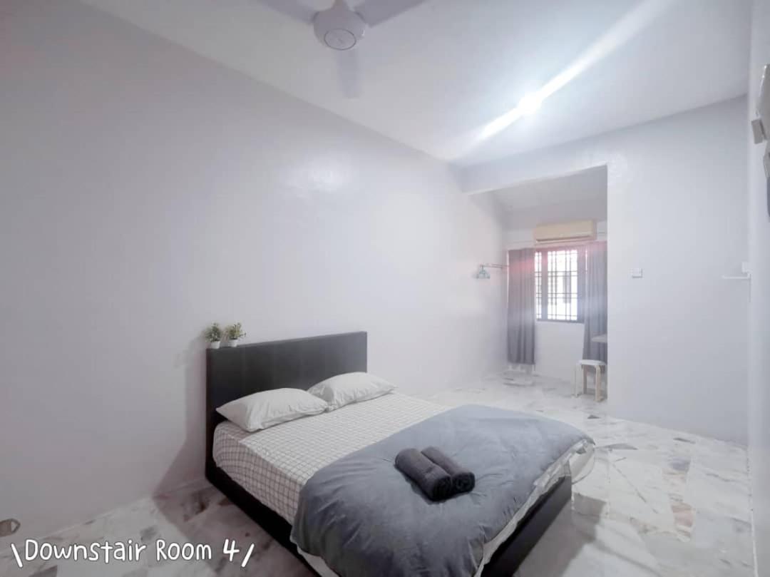 Near TC Beach Alor Akar 4R3B fully AC Town area photo 3