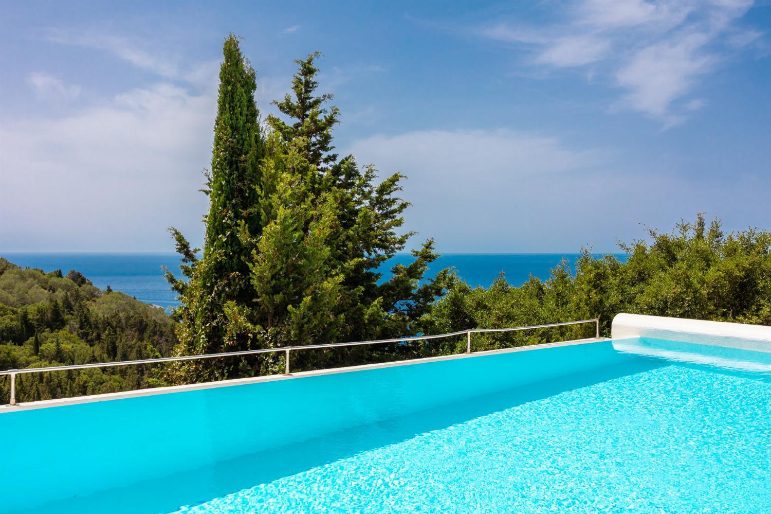 Villa Bougainvillea