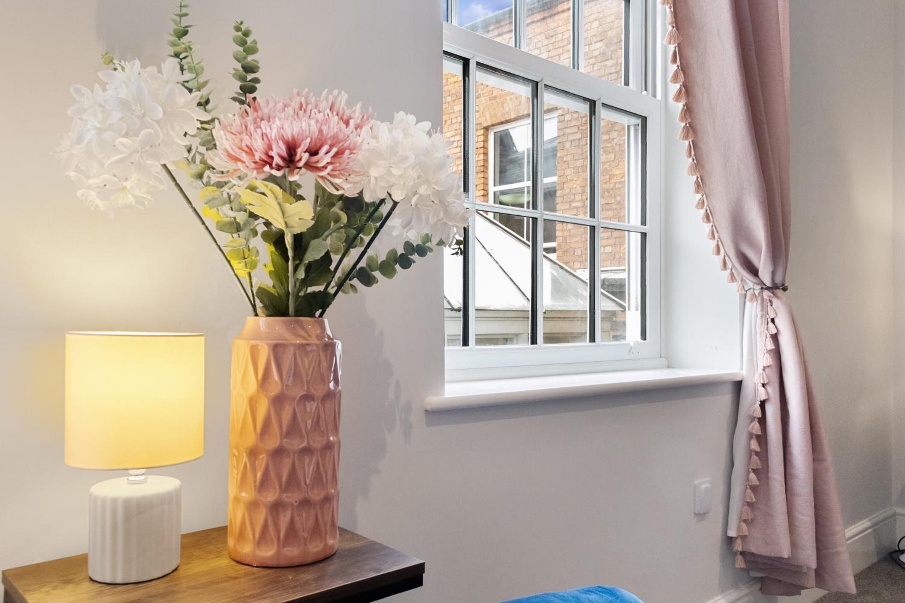 WhiskAwayStays - Victoria House - Apartment 2 view 4