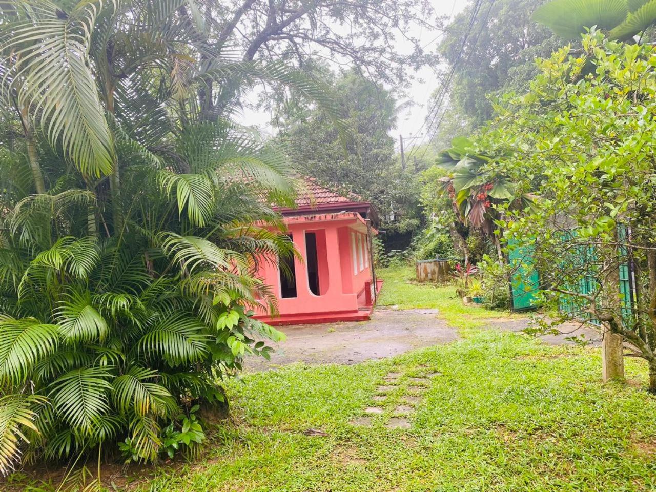 AMBALAMA HOSTEL