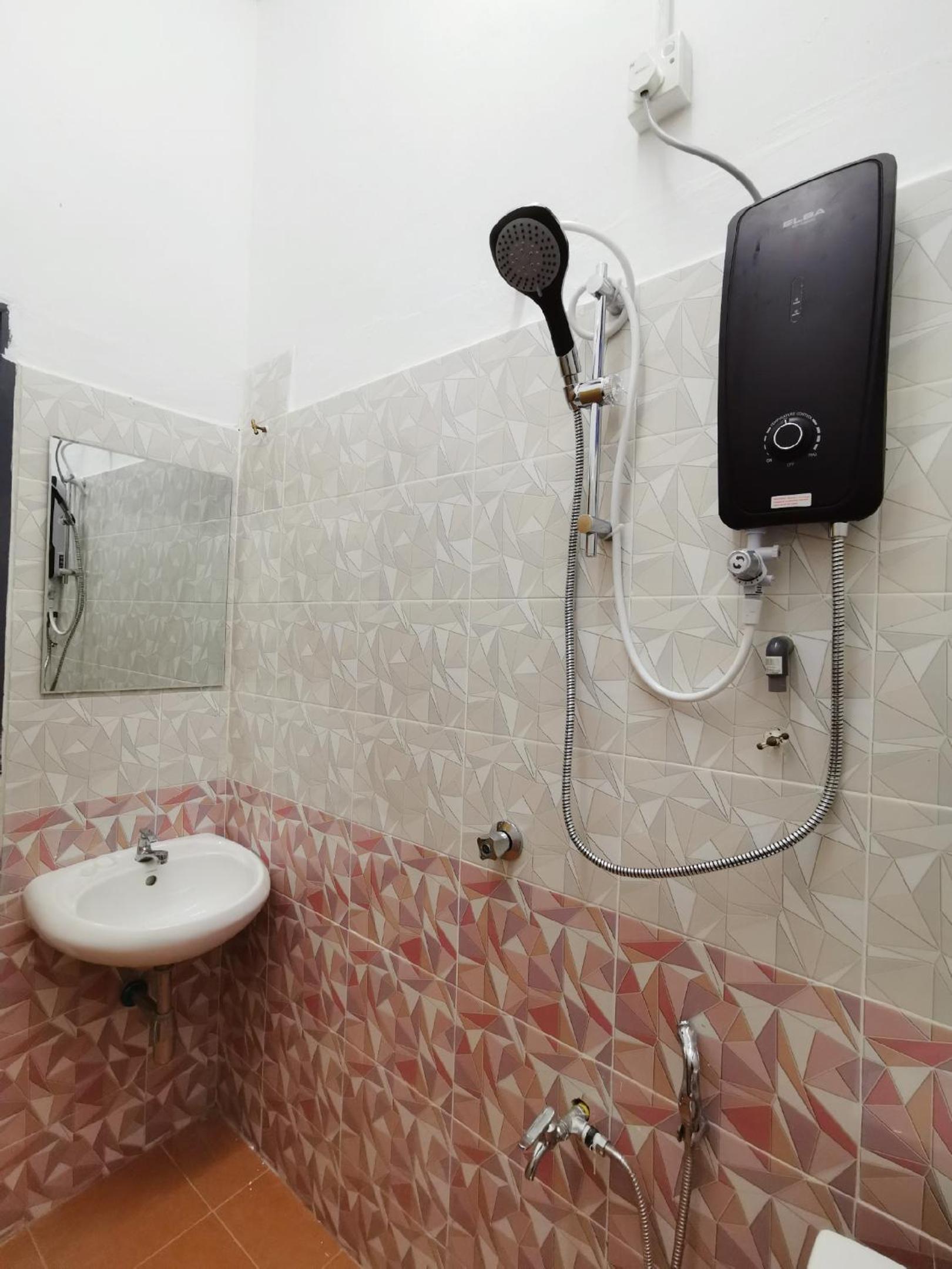 Kuantan homestay opposite East Coast Mall /Stadium/ Zenith/ SASCC photo 7