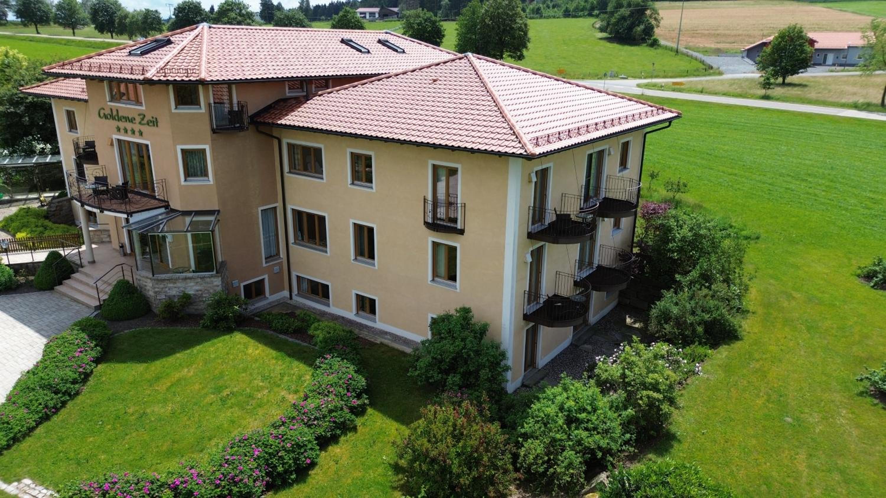Naturhotel Goldene Zeit - Property Image 5