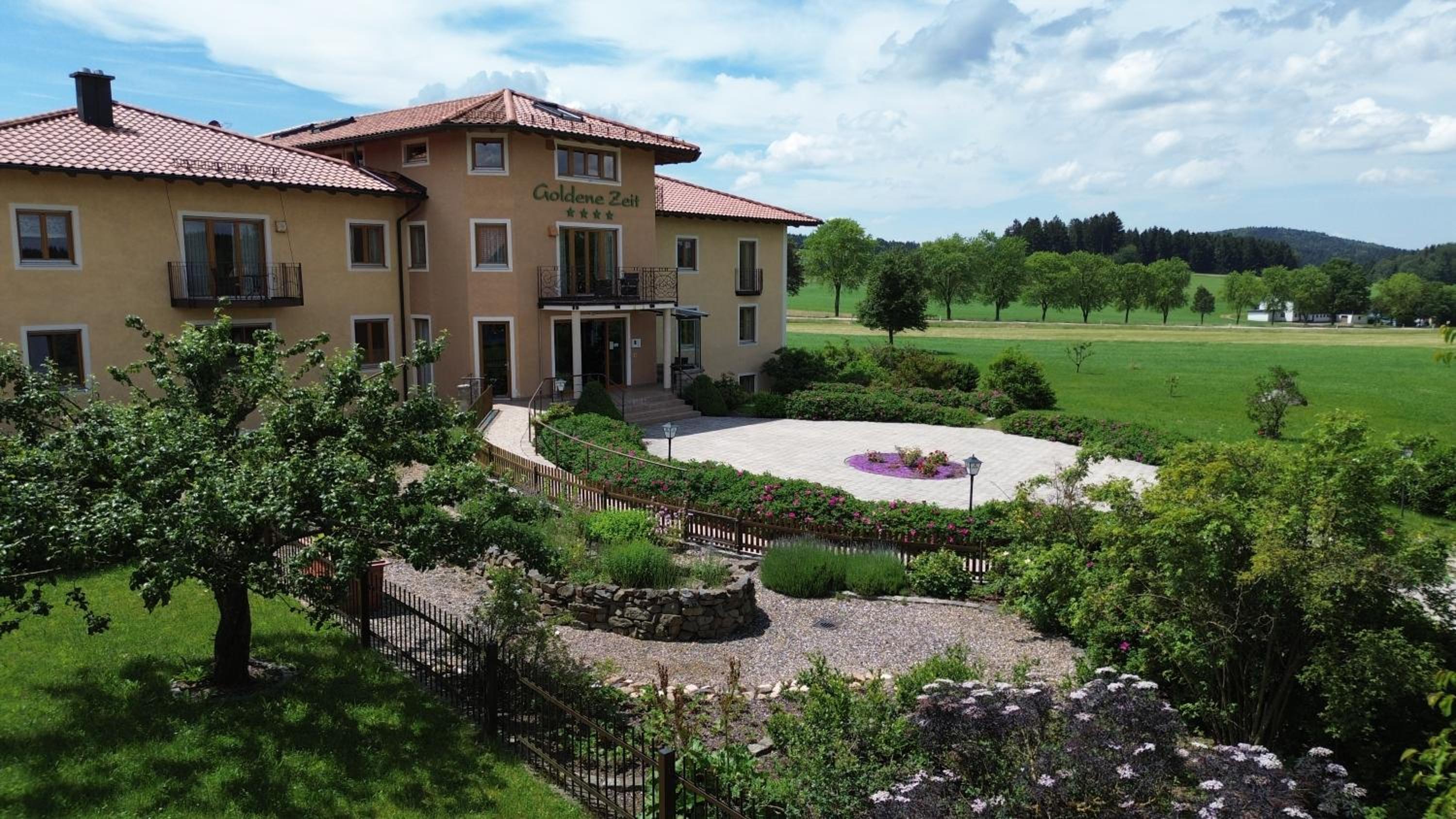 Naturhotel Goldene Zeit - Property Image 6