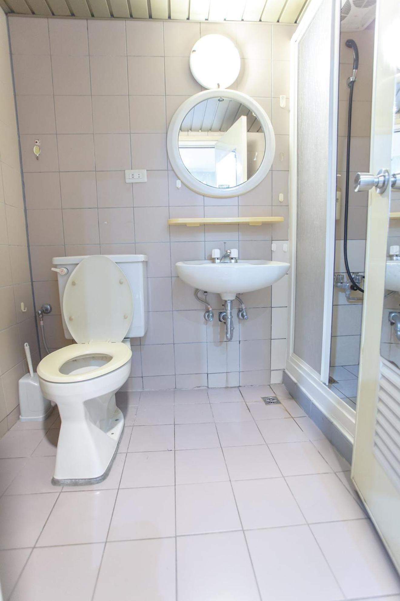 Alan rooms for 2-4 people