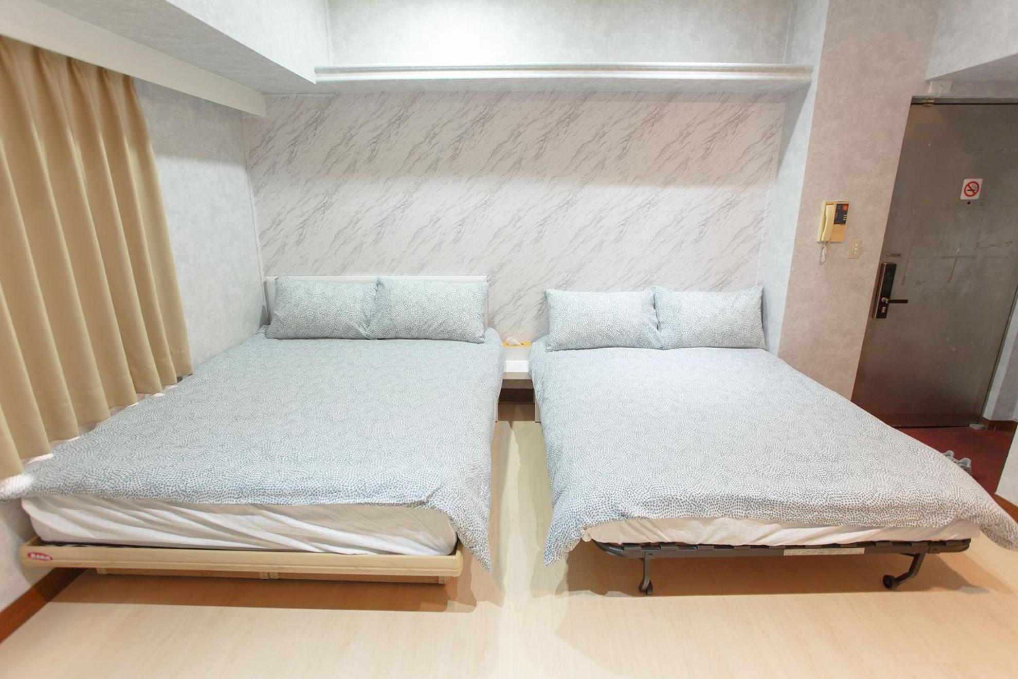Alan rooms for 2-4 people