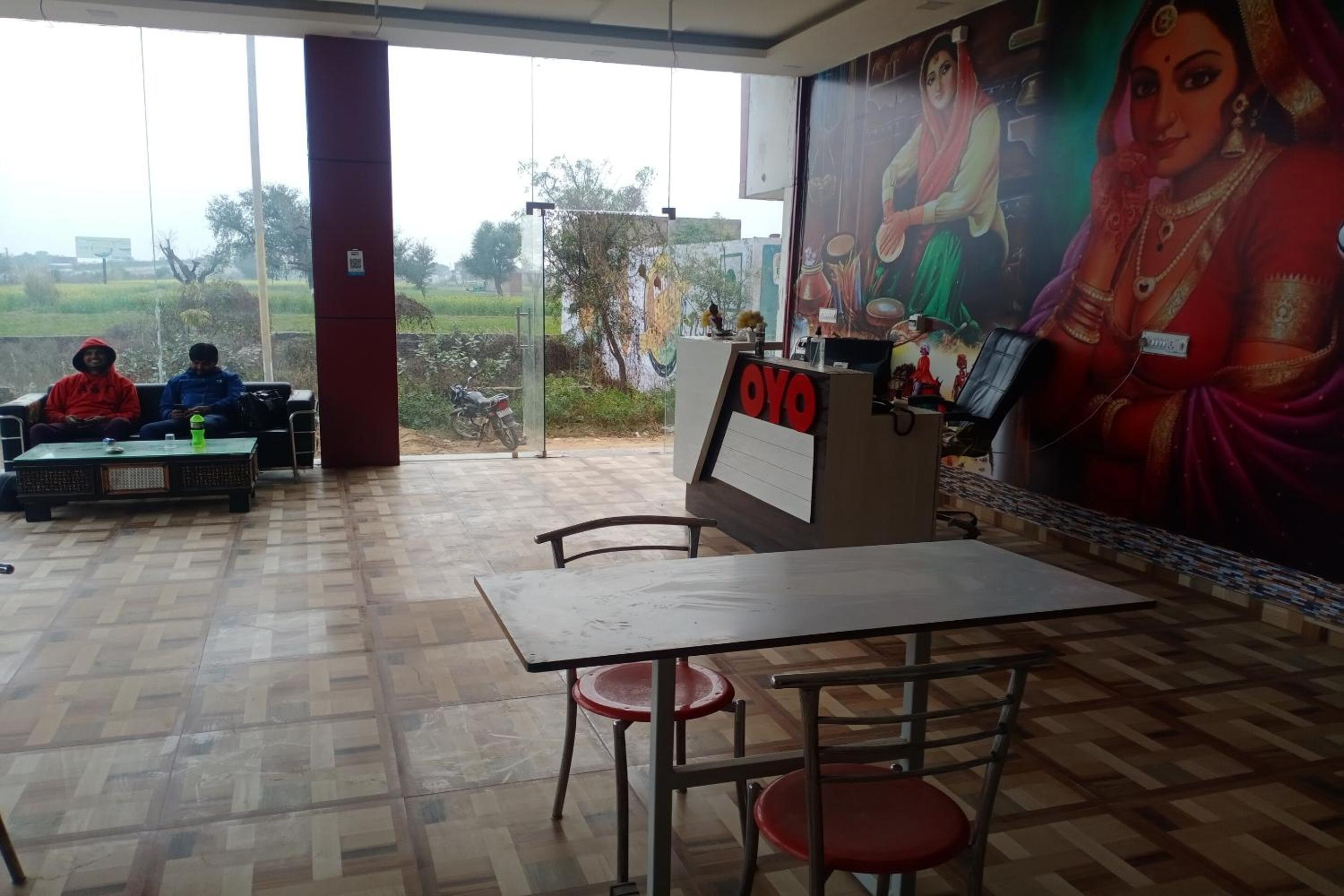 Hotel O Highway Super King