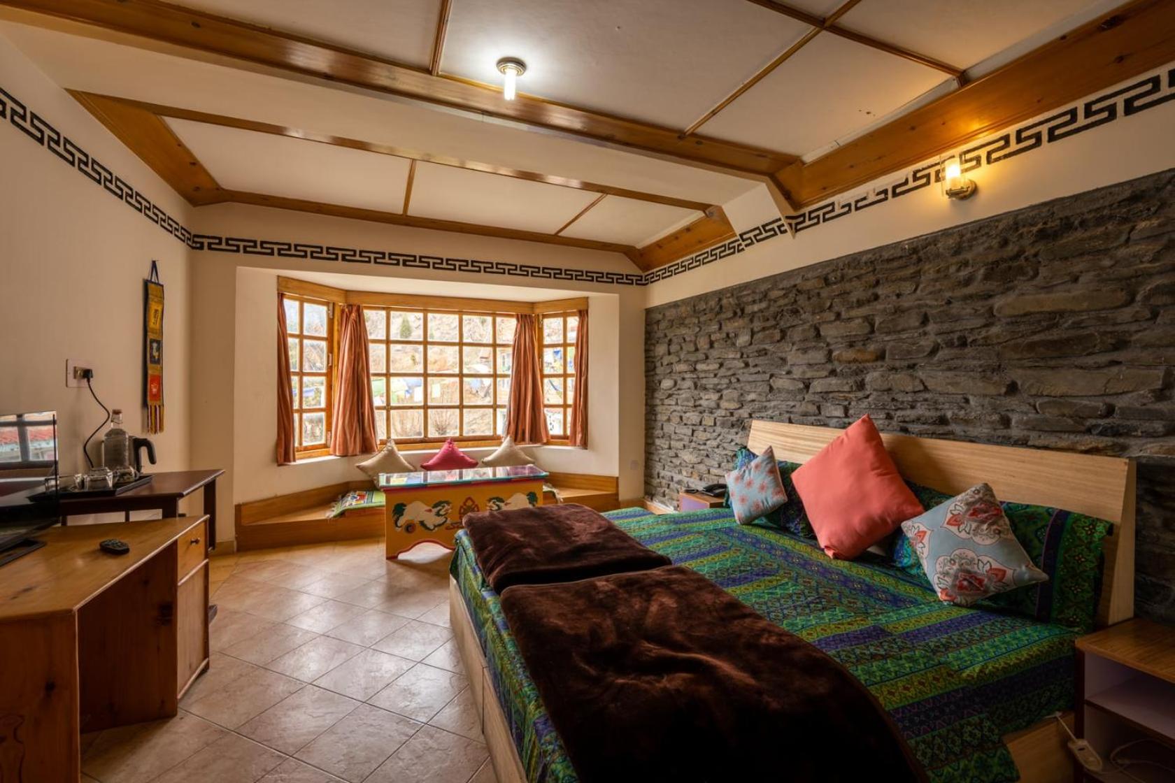 Gemoor Khar- Manor House view 5