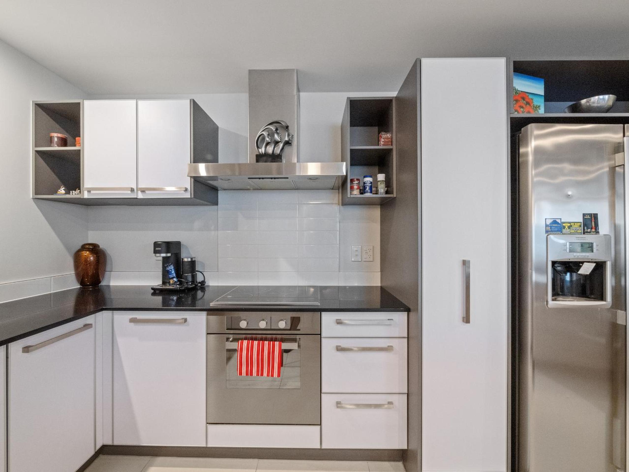 Spacious Cayman Mount Maunganui Apartment