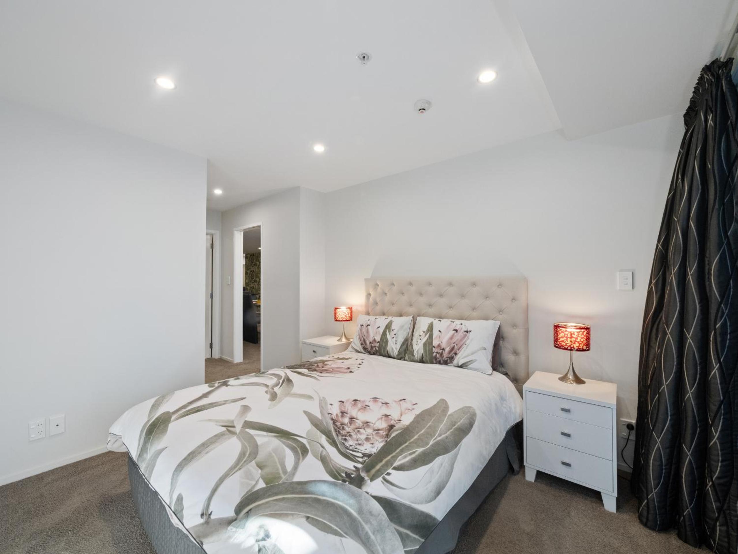 Spacious Cayman Mount Maunganui Apartment