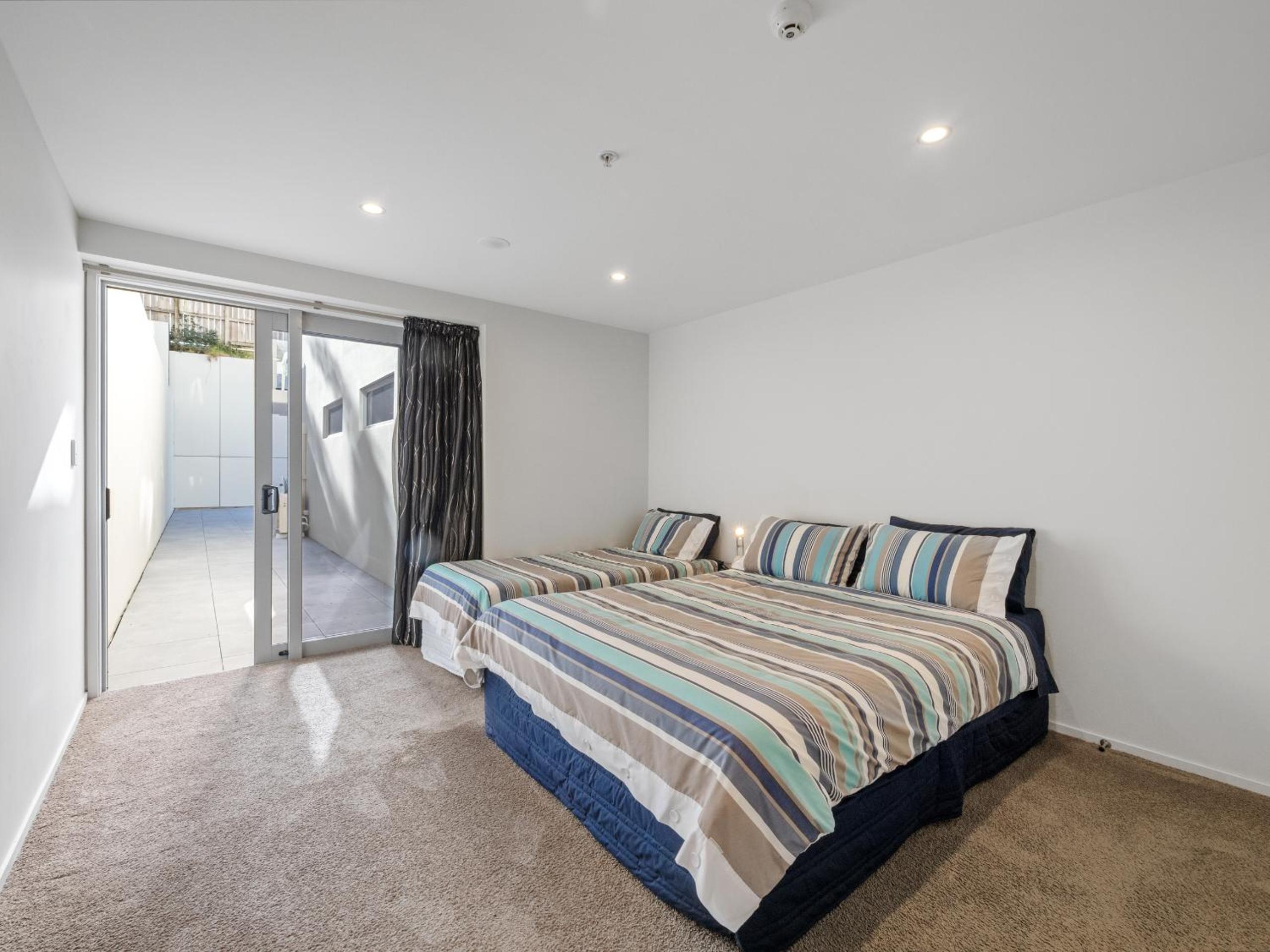Spacious Cayman Mount Maunganui Apartment