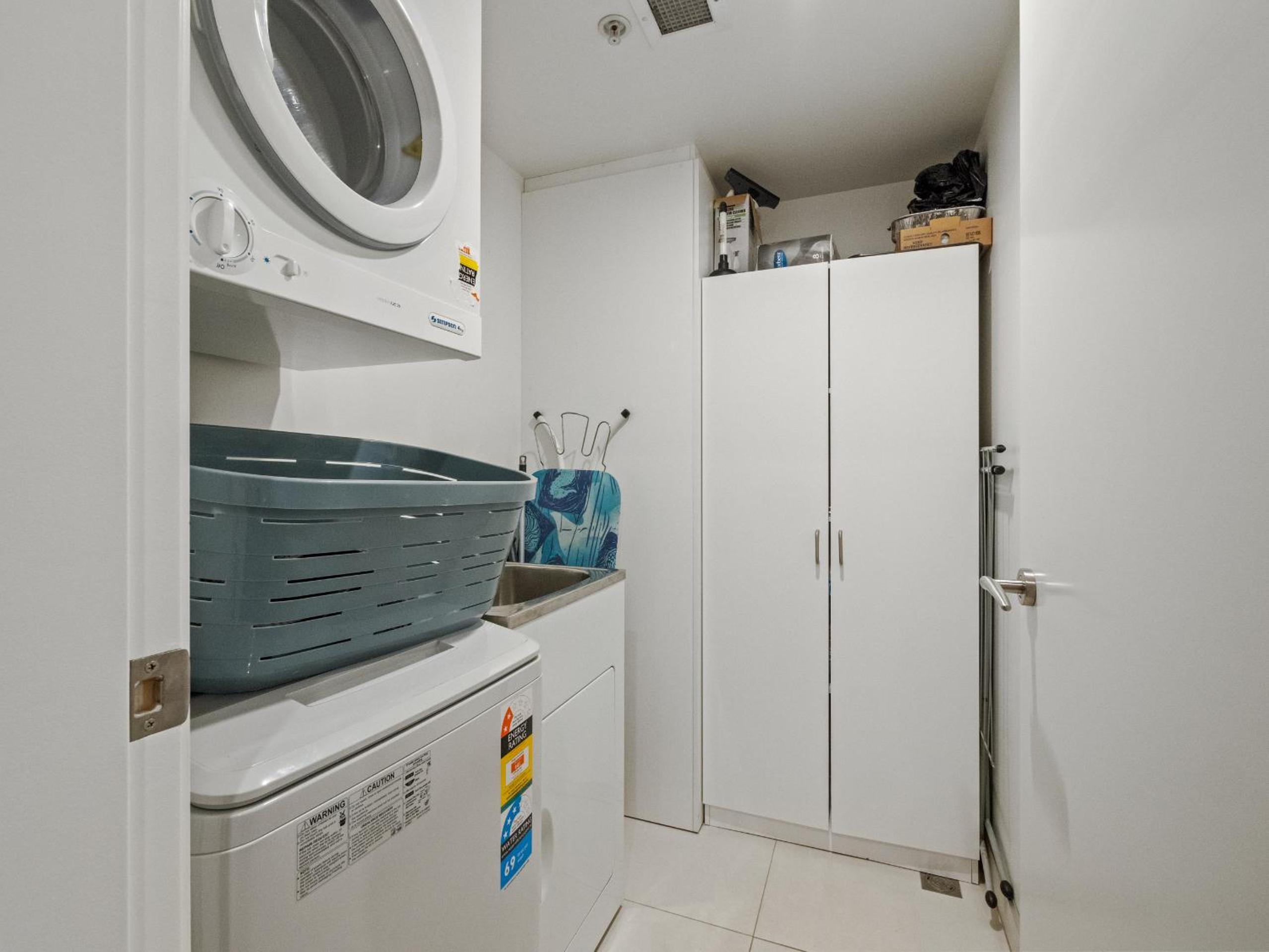 Spacious Cayman Mount Maunganui Apartment