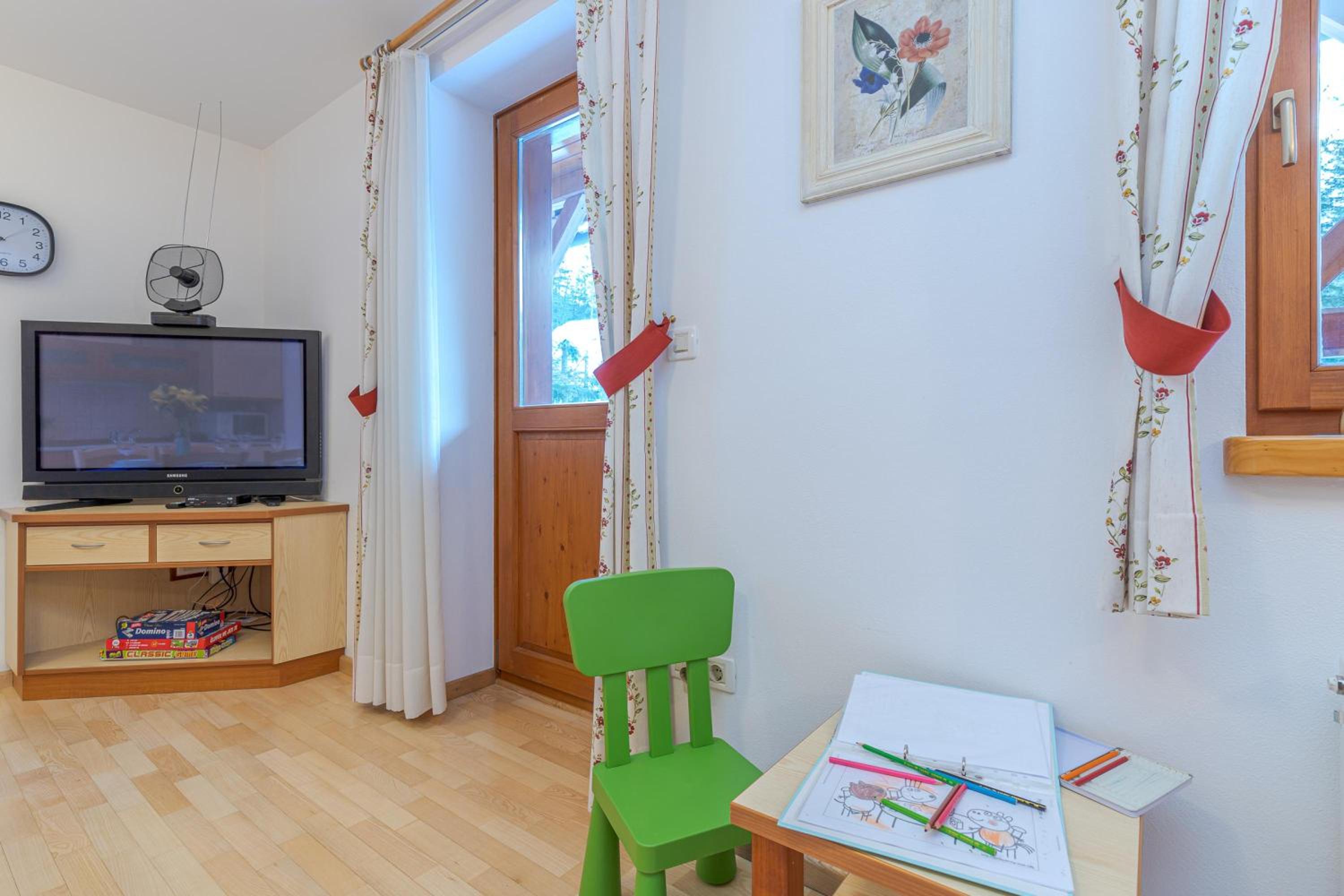 Alpine Retreat Gaja Kranjska Gora - Happy Rentals view 3