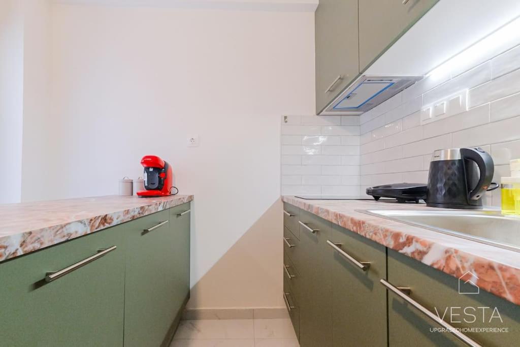 Theofilos Urban Apartment, close to city center view 4