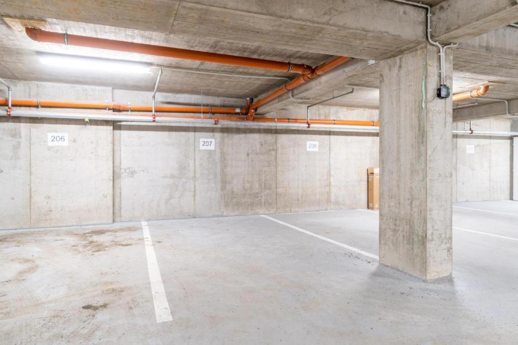Brand new two room apartment #23 with FREE parking in the city center