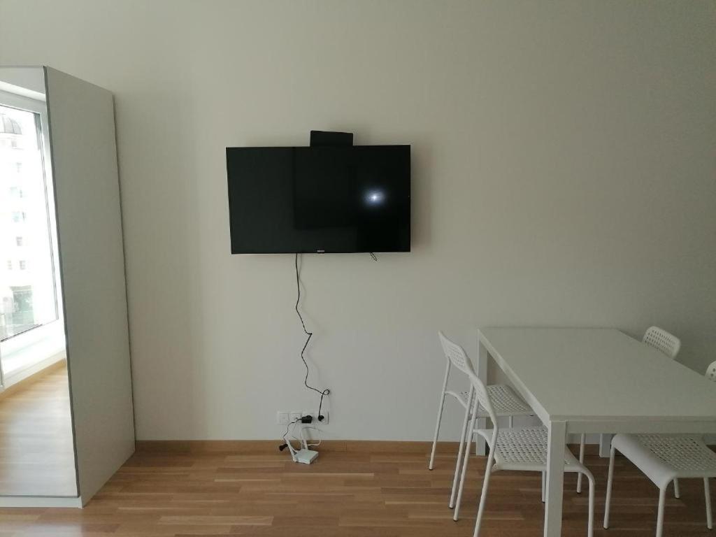 Brand new two room apartment #23 with FREE parking in the city center