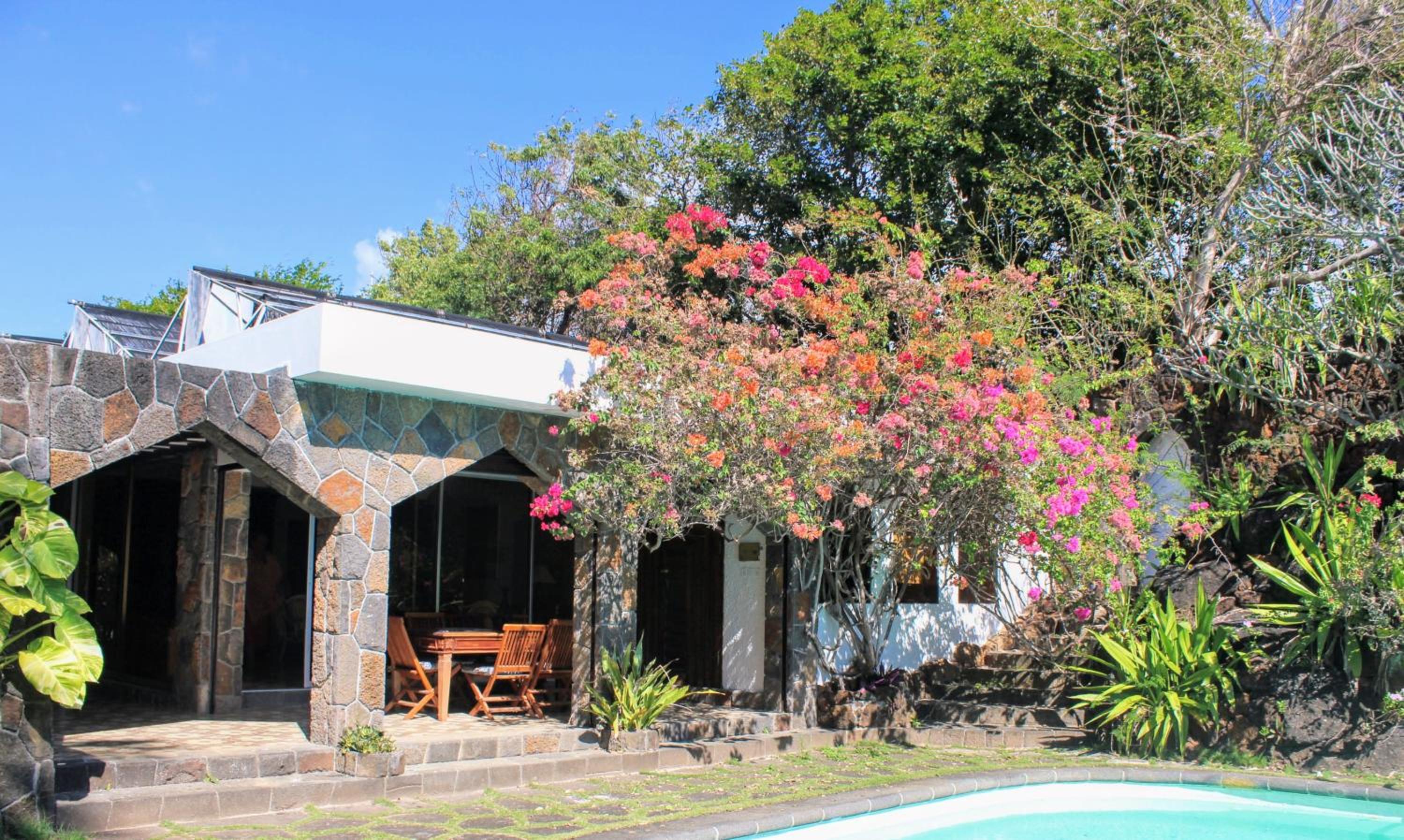 Beachfront Authentic Mauritian Villa view 4