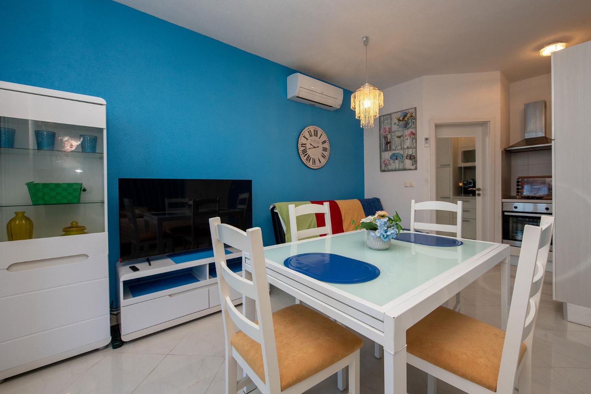 Studio Apartments Mack - BLUE view 2