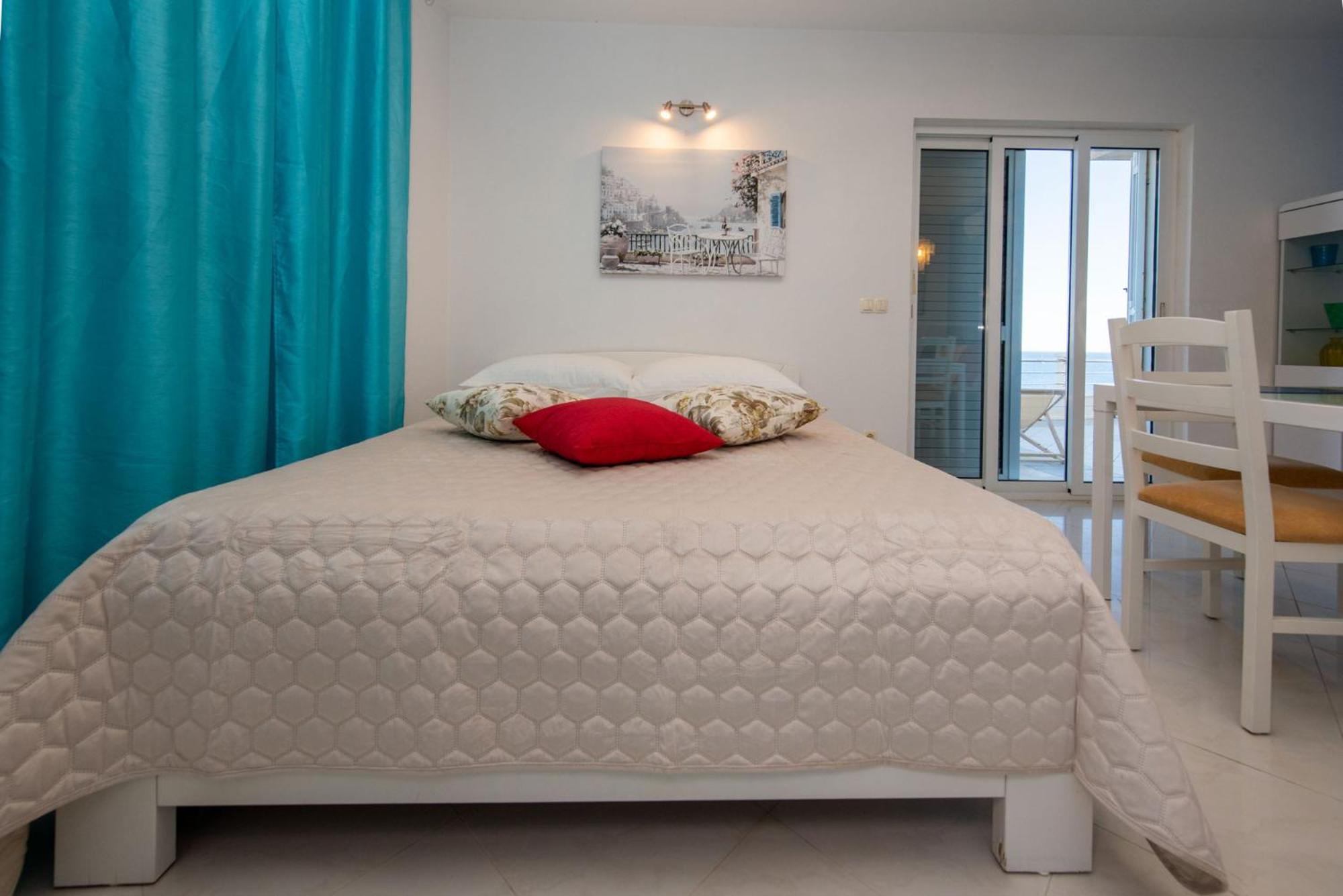 Studio Apartments Mack - BLUE view 5