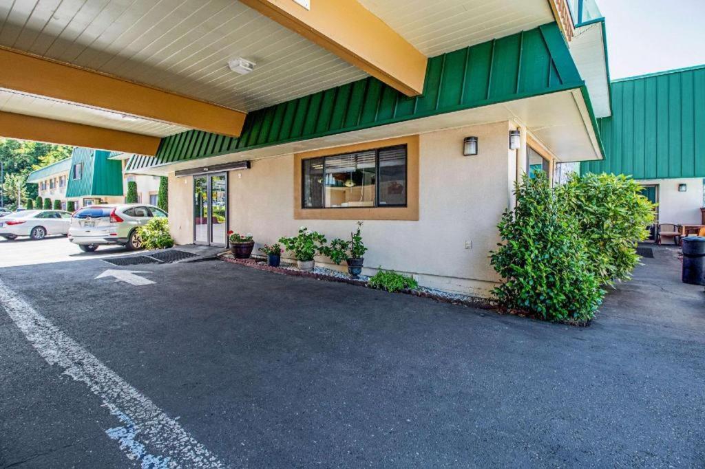 Quality Inn Olympia Near State Capital view 3