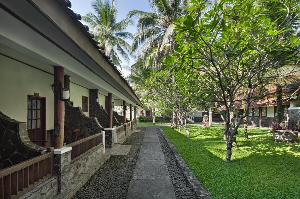 Sunrise Beach Hotel Pangandaran