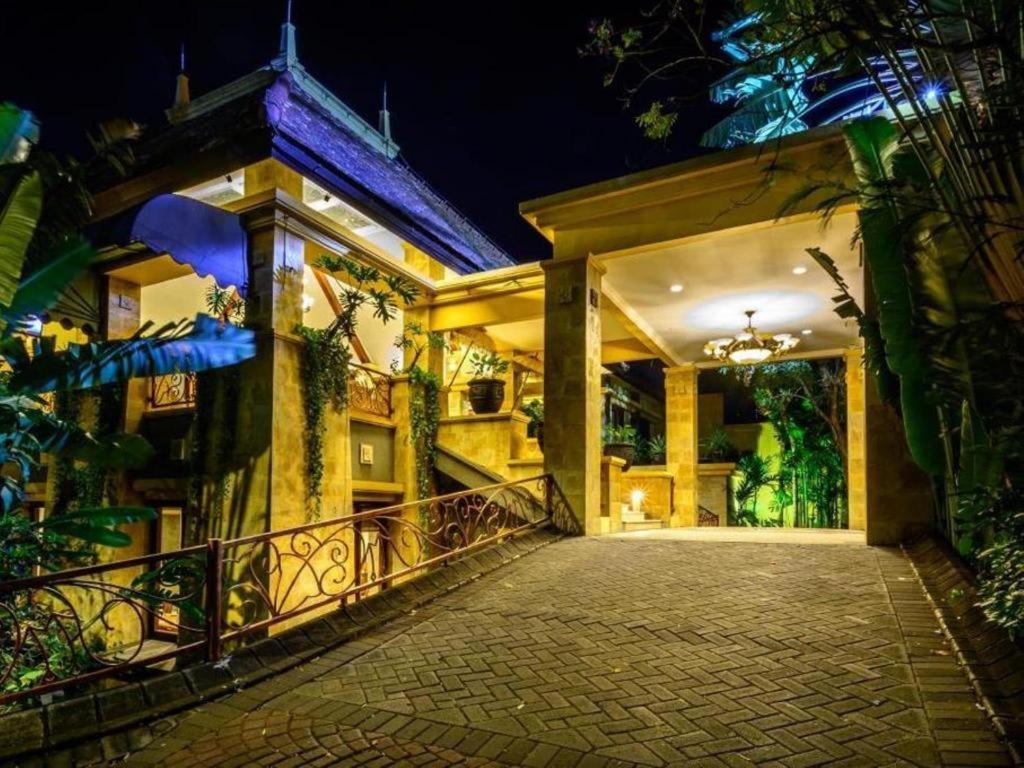 Lotus Garden Hotel by Waringin Hospitality