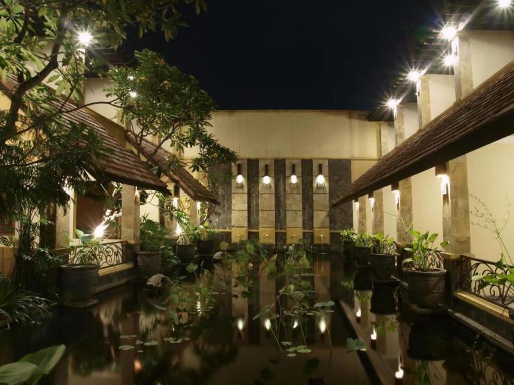 Lotus Garden Hotel by Waringin Hospitality
