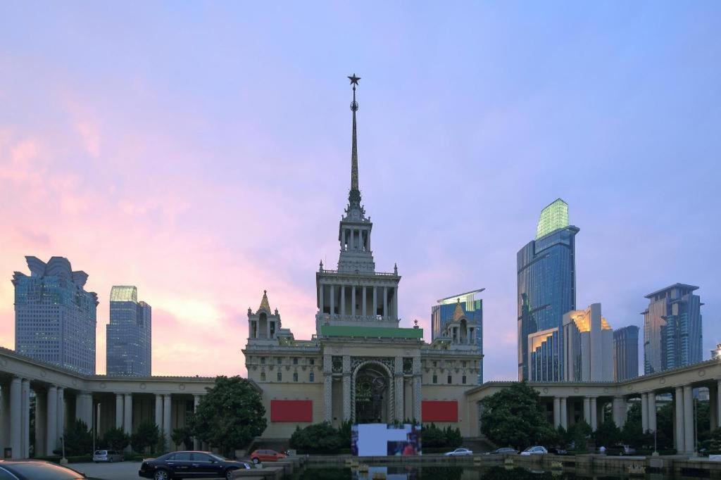 Shanghai Blue Mountain Bund Youth Hostel