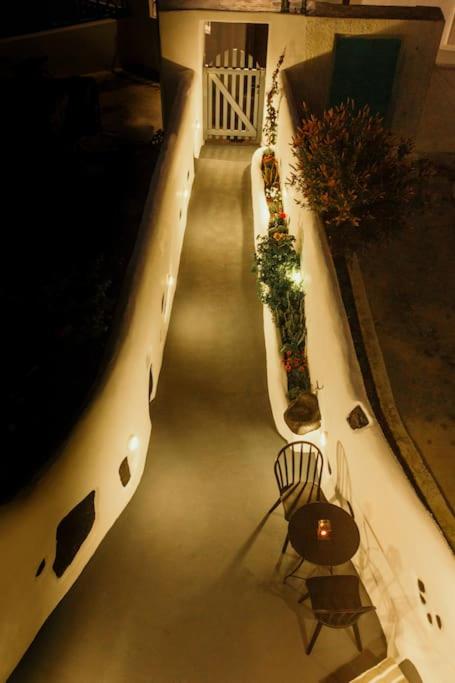 EvnOikon I- Jacuzzi Cave House in Fira photo 3