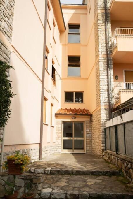 Tirrenia Appartamento Ortensie