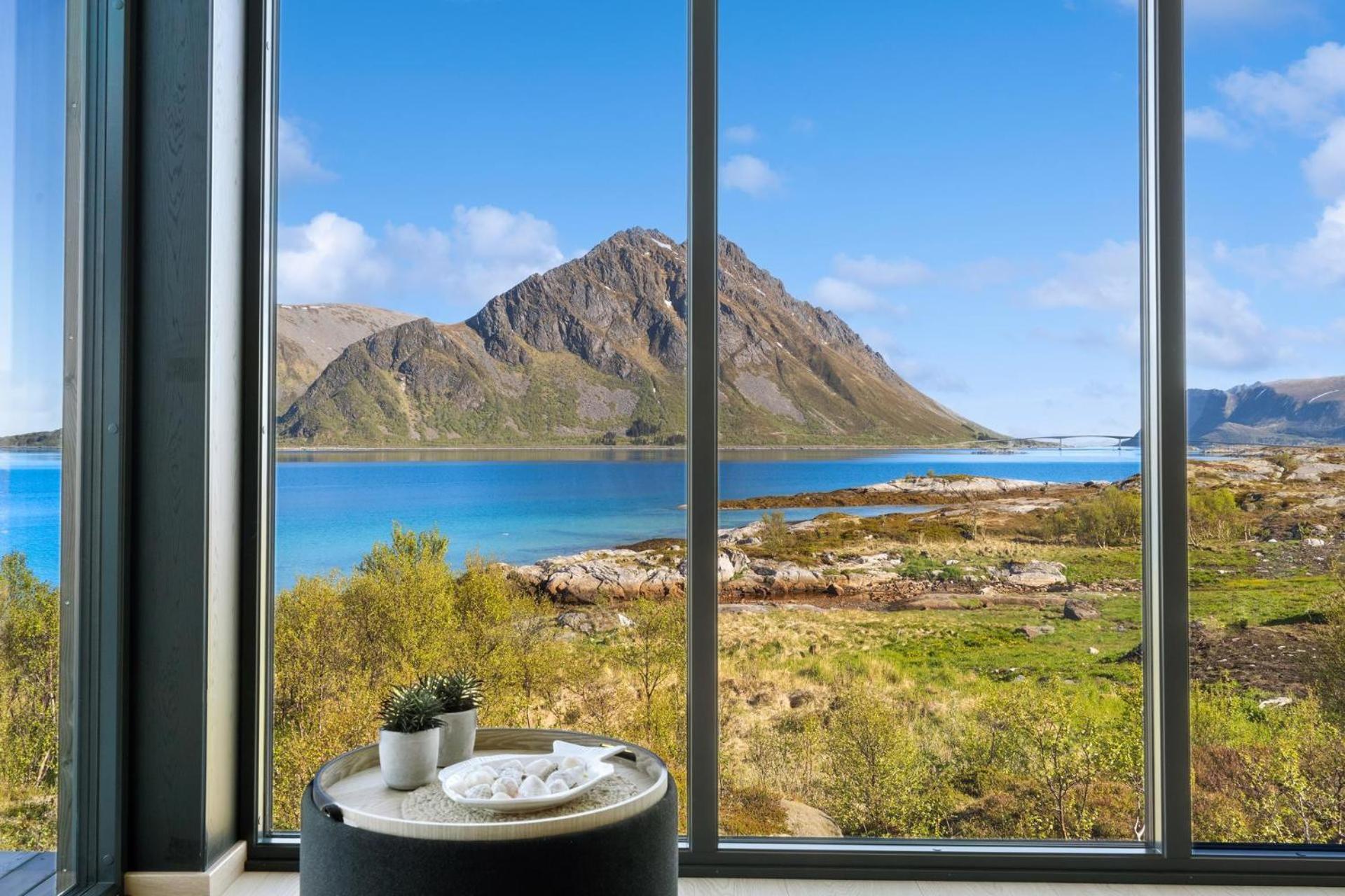 Lyngvær Arctic Pearl Lodge - Jacuzzi & Sauna - No 17