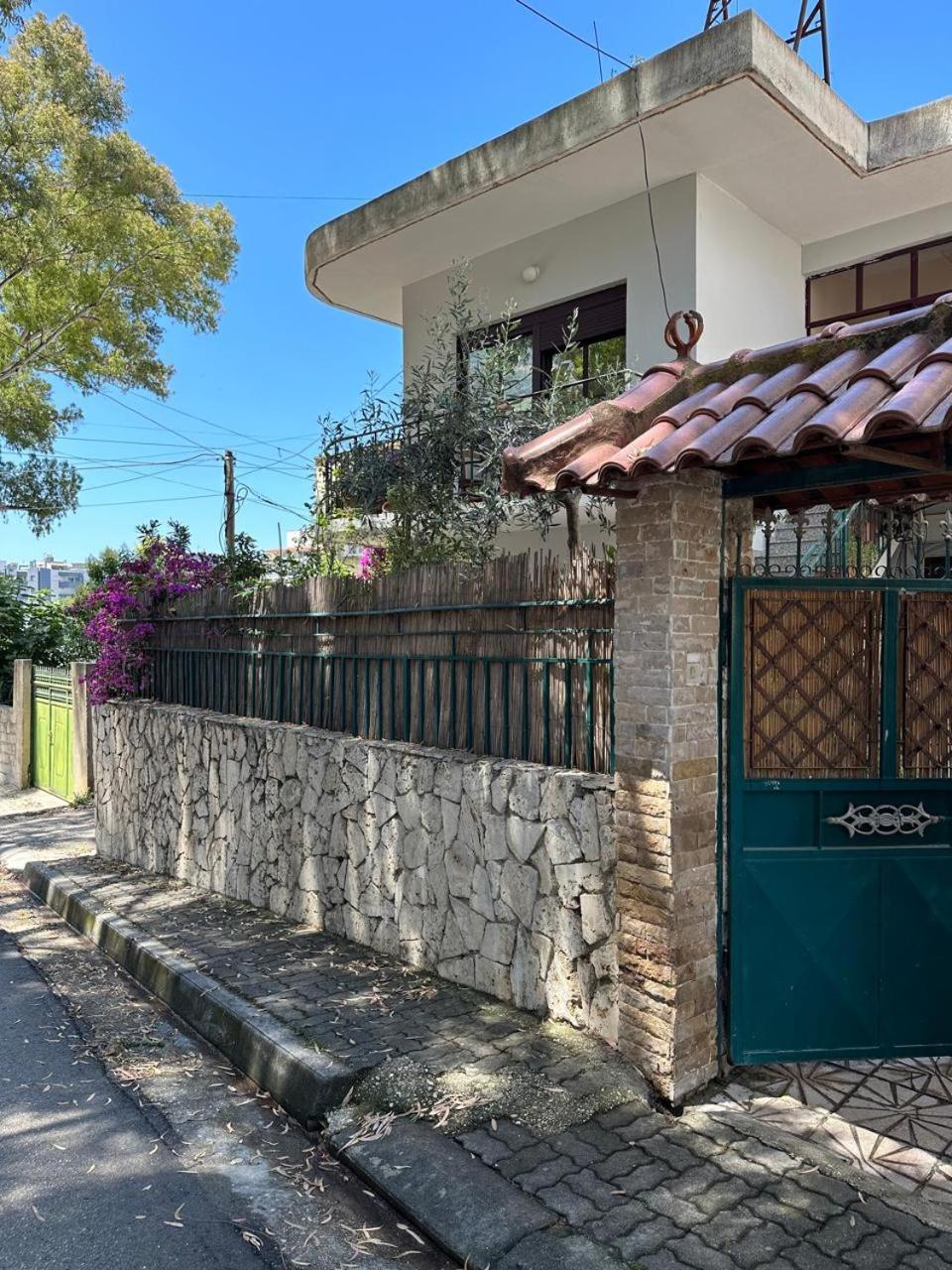 Eja Mare Guest House