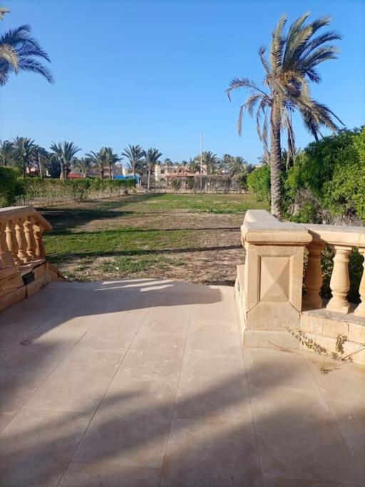 Villa Marina 5, 2nd Row Sea view 2